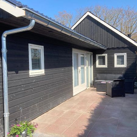Vakantiehuis 'T Laaisterplakky Zonder Drempels Oude Bildtzijl Eksteriør billede