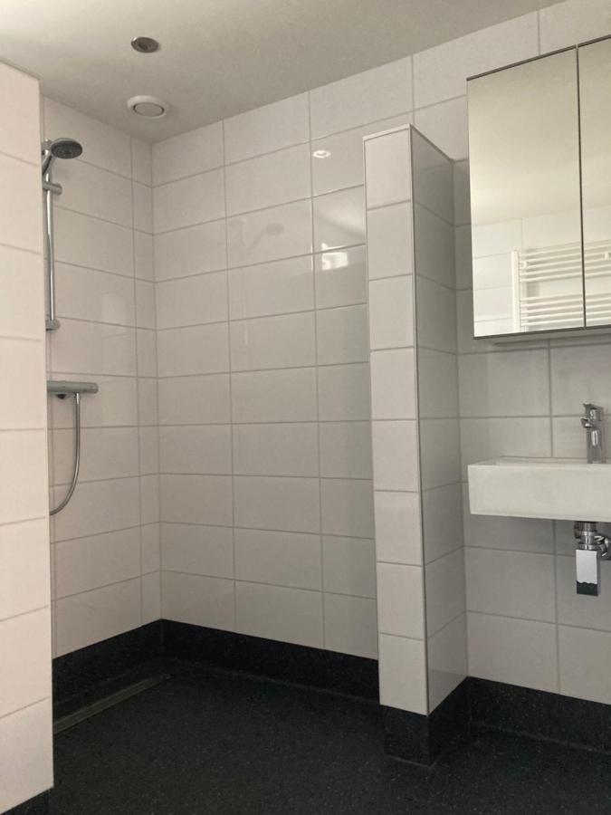 Vakantiehuis 'T Laaisterplakky Zonder Drempels Oude Bildtzijl Eksteriør billede