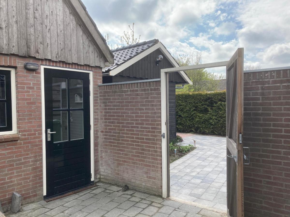 Vakantiehuis 'T Laaisterplakky Zonder Drempels Oude Bildtzijl Eksteriør billede